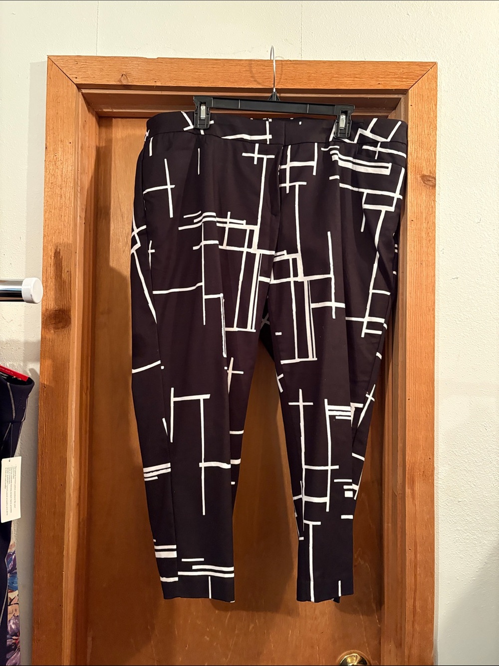 Investments Black Capris with White Geometric Print